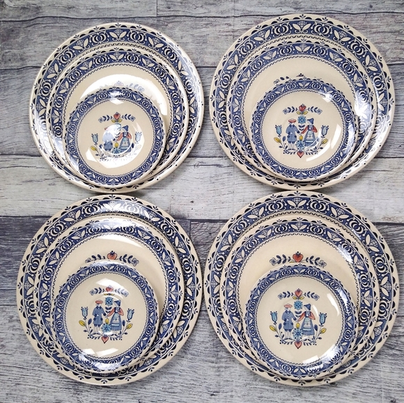 Johnson Brothers Other - 12 piece Johnson Brothers HEARTS AND FLOWERS  Old Granite Plate Set, ENGLAND